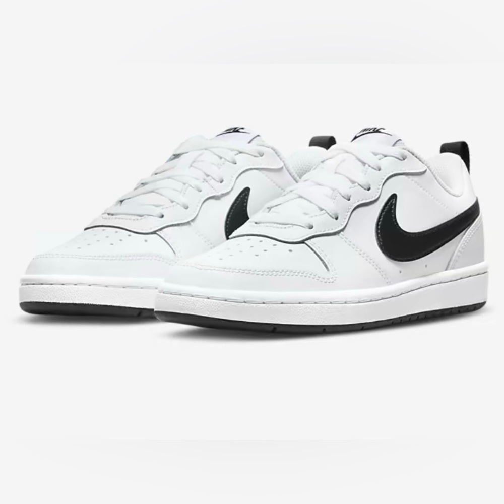 Nike Big kids Court Borough 2-low top sneaker *fits women’s size 6*